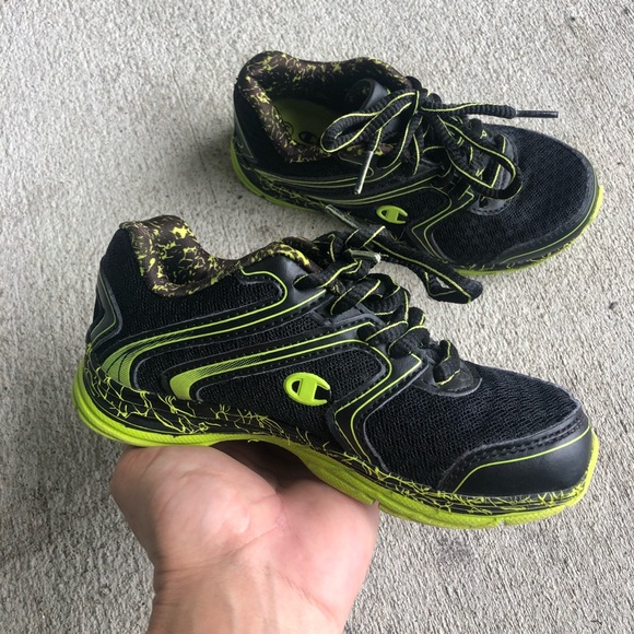 boys champion tennis shoes